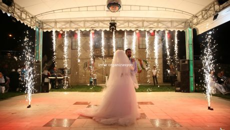 Düğün Organizasyonu Fotoğrafçı Temini İzmir